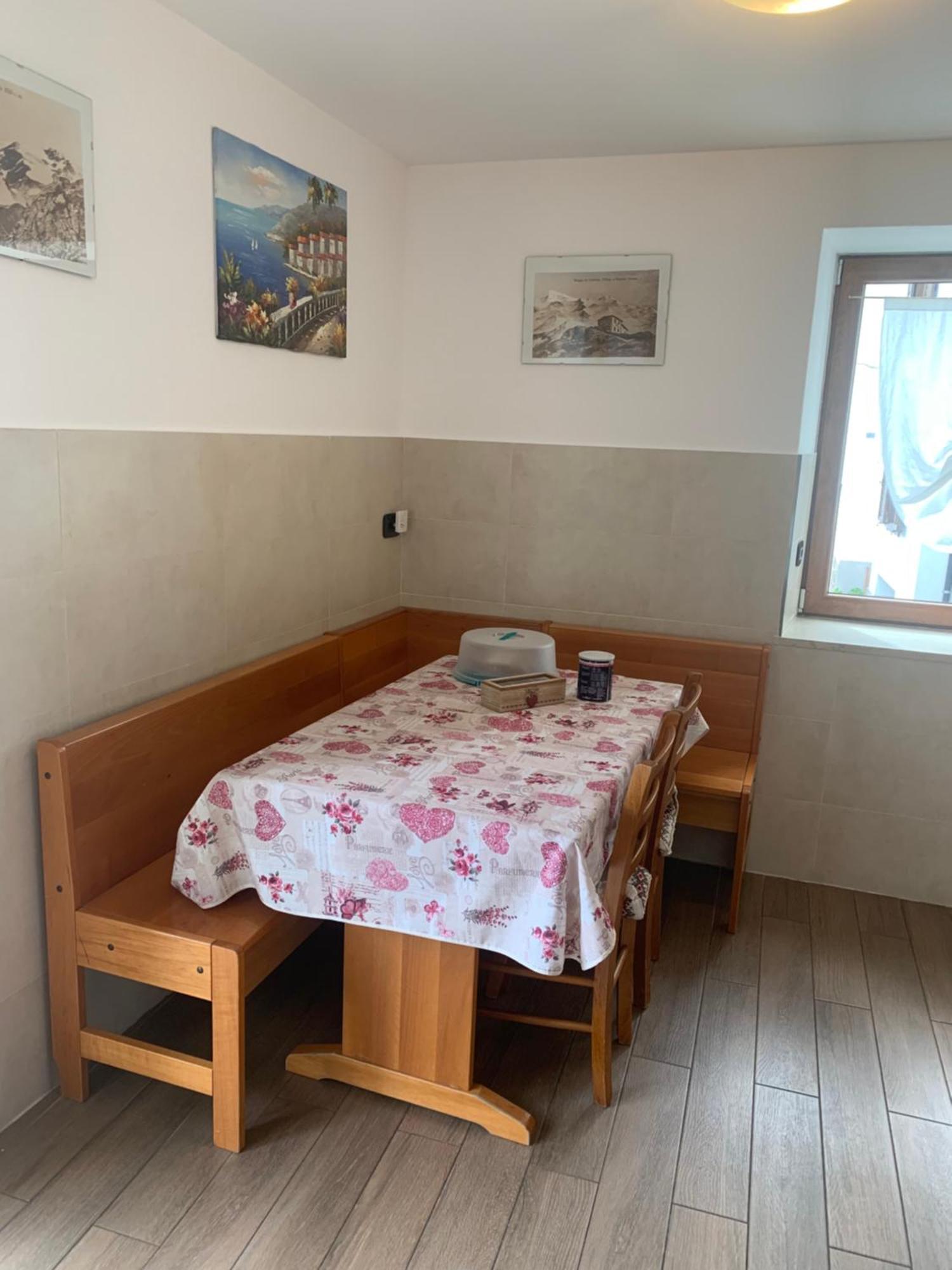 Appartamento Vacanze Chantal ペーイオ エクステリア 写真